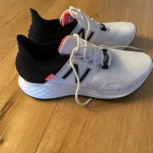 New Balance size 10